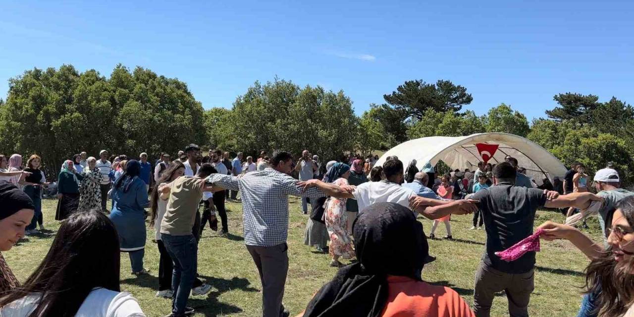 Karakocalı Yaz Şenliğinde Köylüler Doyasıya Eğlendi