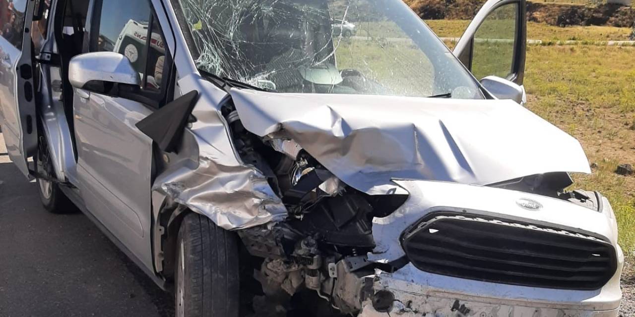 Muradiye’de Trafik Kazası: 11 Yaralı