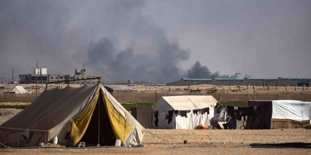 İsrail Sivillerin Sığındığı Çadırları Hedef Aldı: 25 Ölü