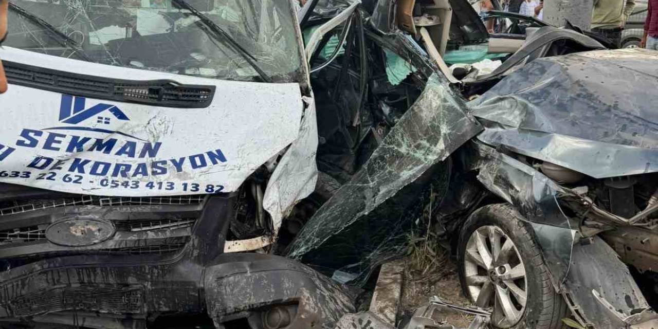 Ağrı’da İki Otomobil Çarpıştı: 5 Yaralı