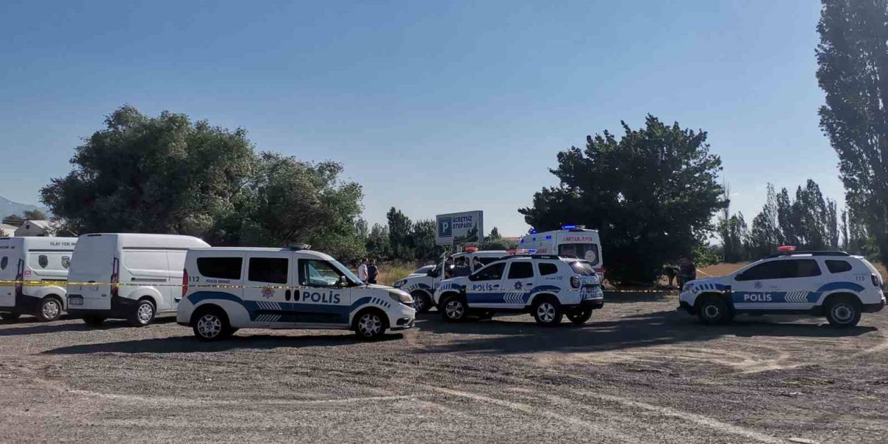 Boş Arazide Erkek Cesedi Bulundu