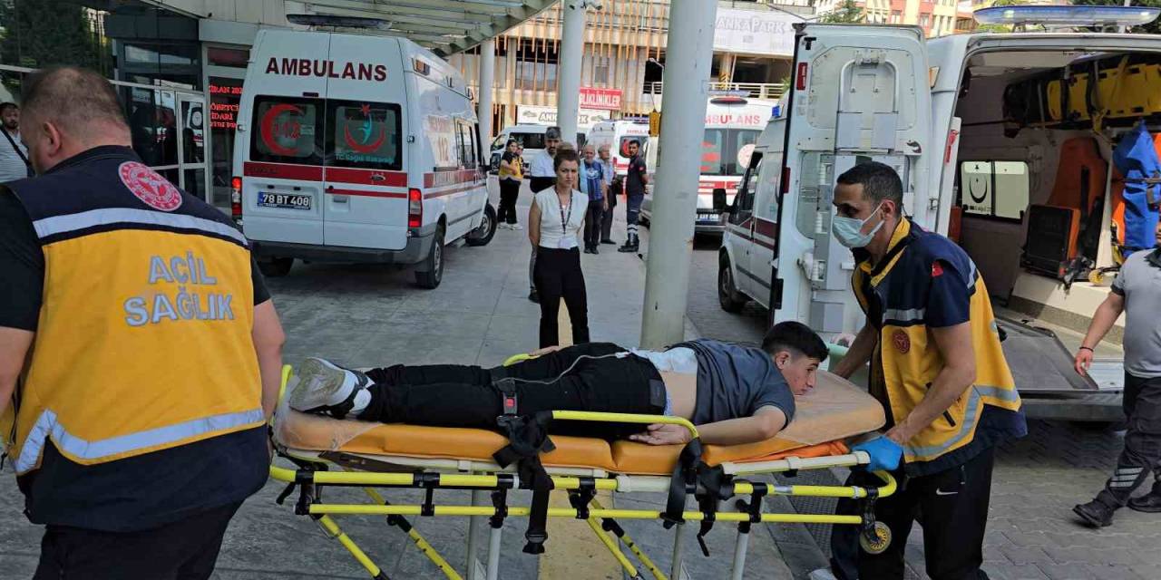 Düğünde Atılan Silahla Bir Çocuk Sırtından Yaralandı