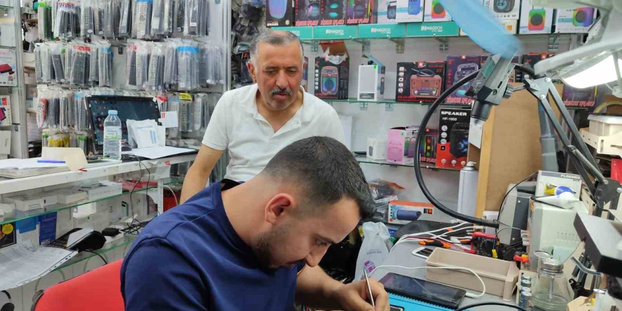 Kırşehir’de Baba-oğul Usta-çırak İlişkisiyle Mesleği Sürdürüyor