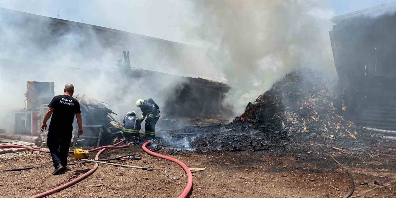 Kereste Atölyesinde Korkutan Yangın