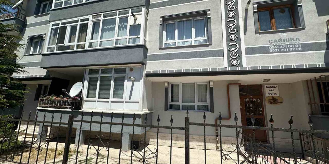 Ankara’da Uyuşturucu Kullandığı İddia Edilen Baba Eşini Ve 2 Kızını Darbetti