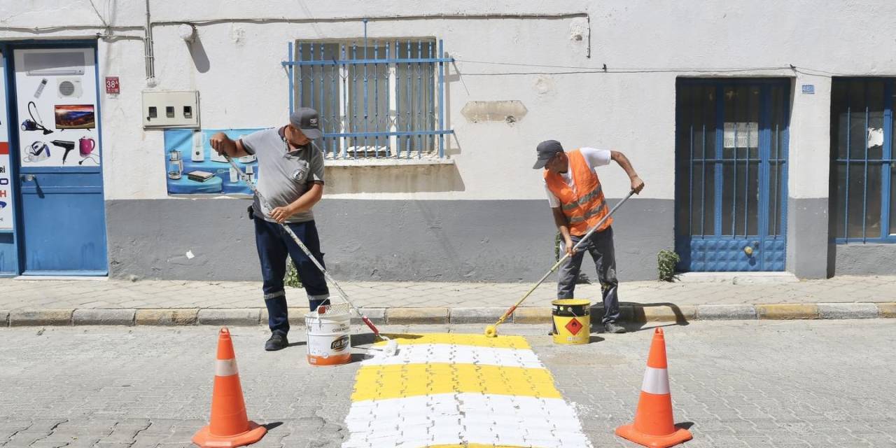 Burhaniye’de Öncelik Yaya Güvenliği