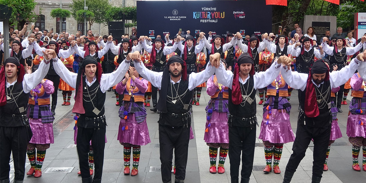 Türkiye Kültür Yolu Festivalleri Trabzon'la sürüyor