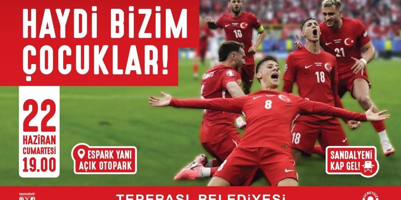 Açık Havada Milli Maç Heyecanı