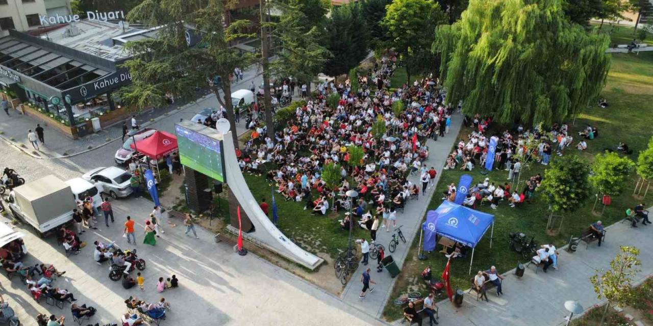 Milli Maç Heyecanı Millet Bahçesinde