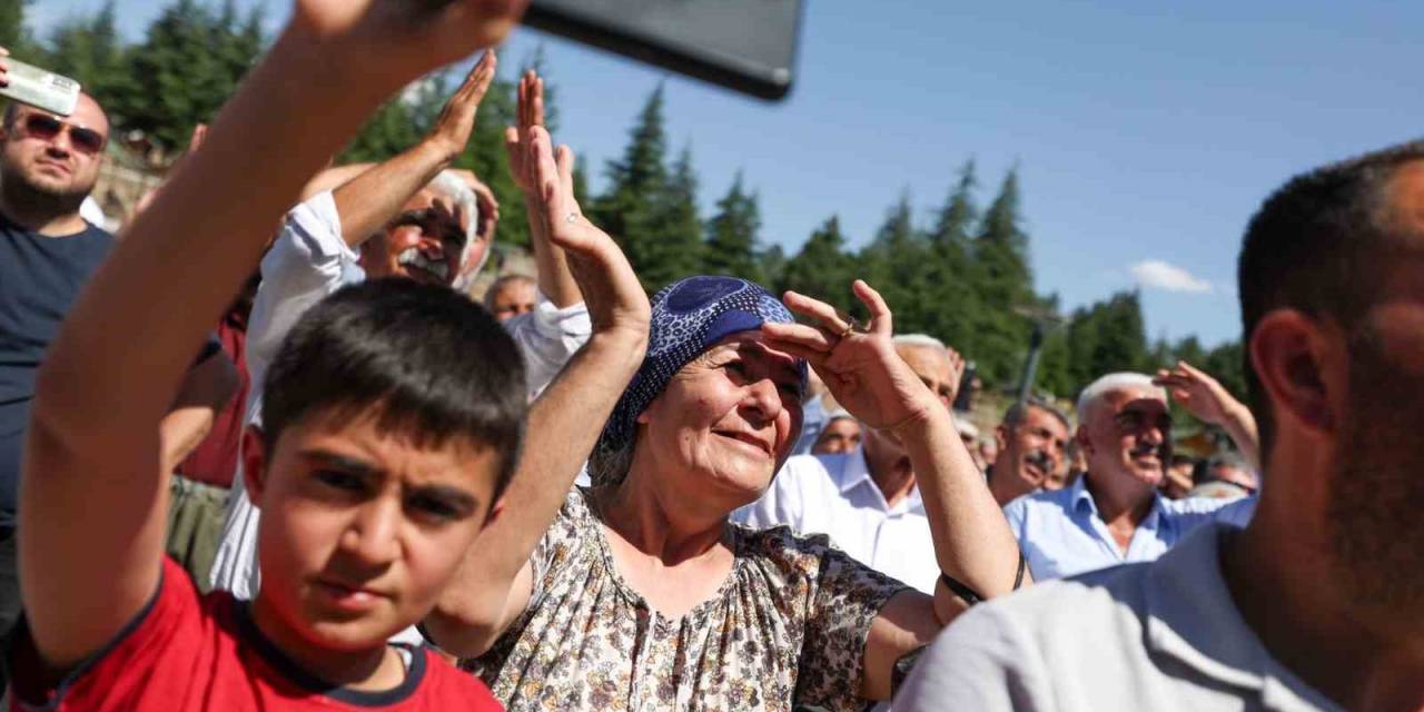 Chp Genel Başkanı Özel, Doğanşehir İlçesini Ziyaret Etti