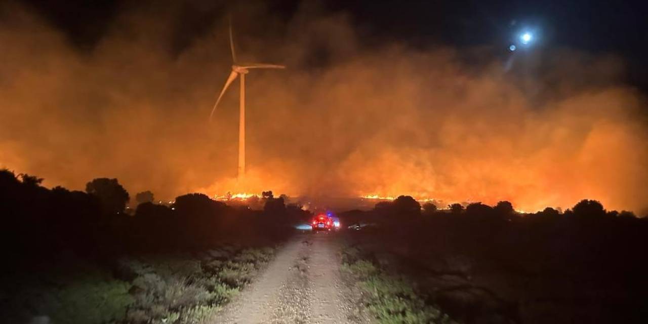 İzmir Ve Manisa’da 165 Yangına Müdahale Edildi