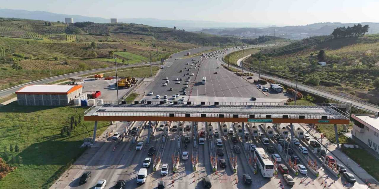 Bakan Uraloğlu: "otoyollardan 21 Milyon 67 Bin 377 Araç Geçti”