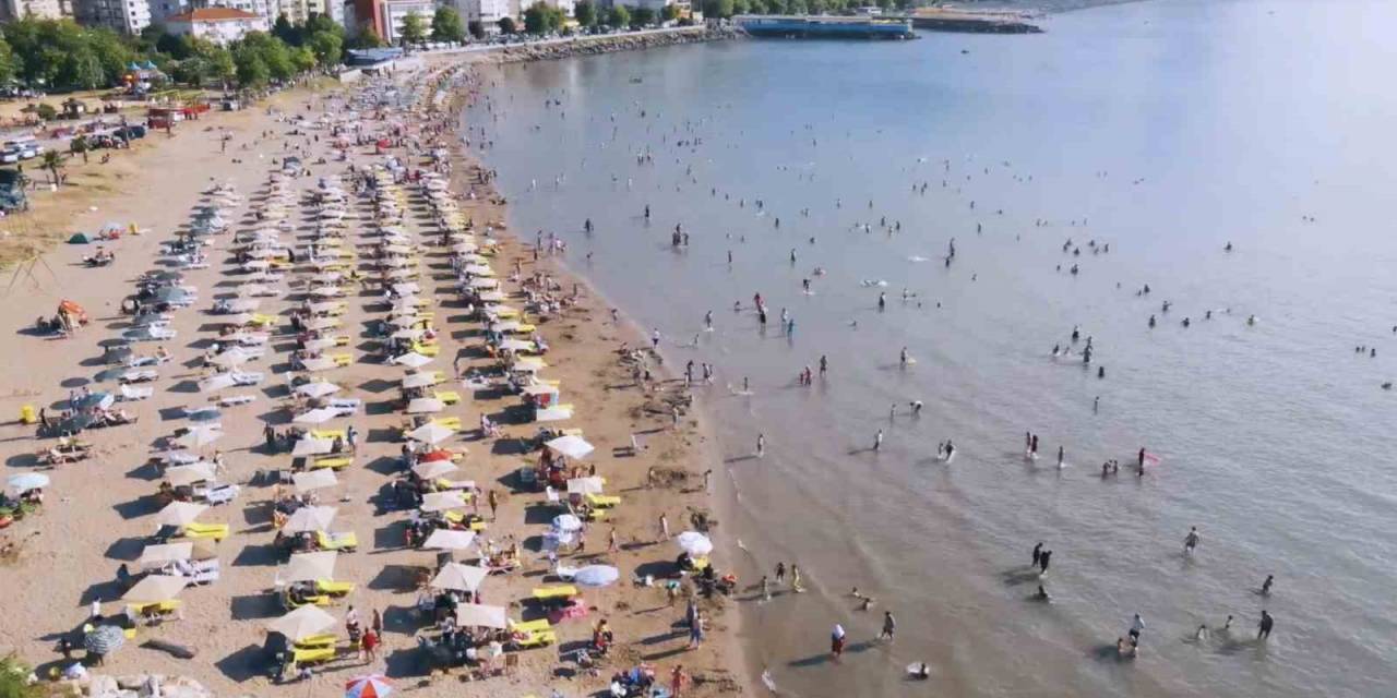 22 Bin Nüfuslu İlçeye Bayram Tatili Akını: Hem Denizin Hem De Doğanın Tadını Çıkardılar
