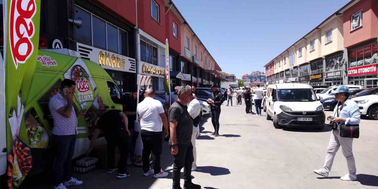 Erzurum’da Ücretsiz Açık Oto Pazarı’na Yoğun İlgi