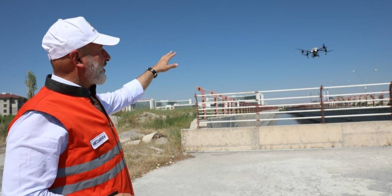 Kocasinan Belediyesi, Drone İle Tüm Açık Alanları İlaçlıyor