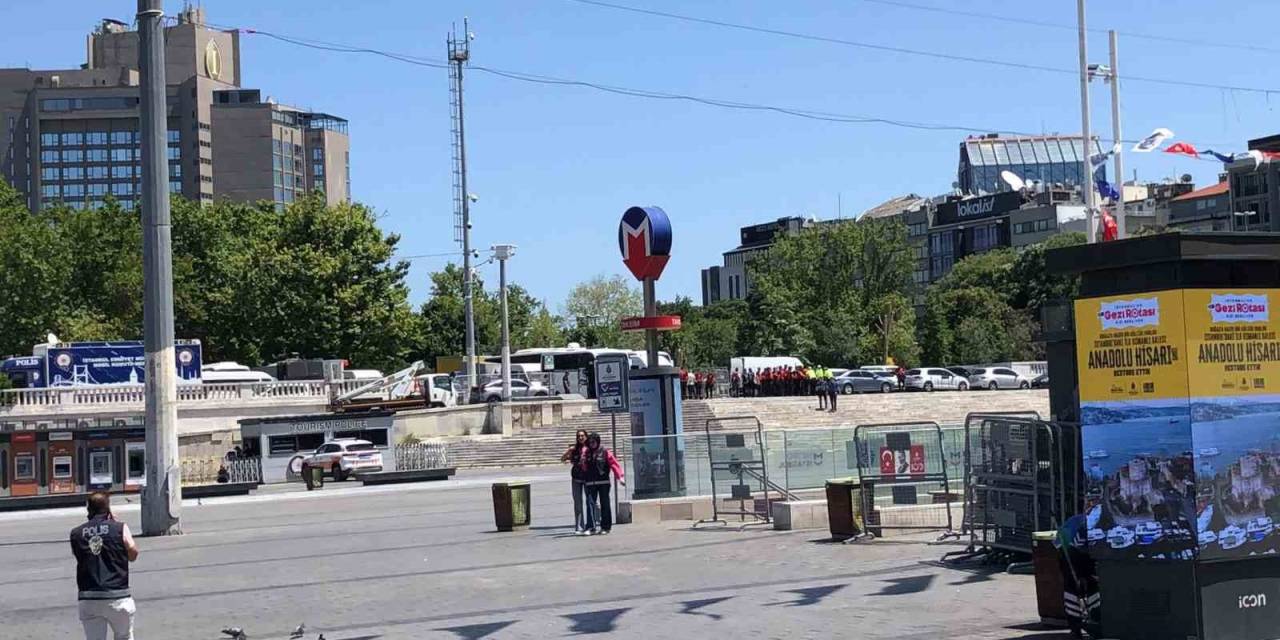 İstanbul Valiliği Kararıyla Taksim Ve Şişhane Metro İstasyonu Kapatıldı