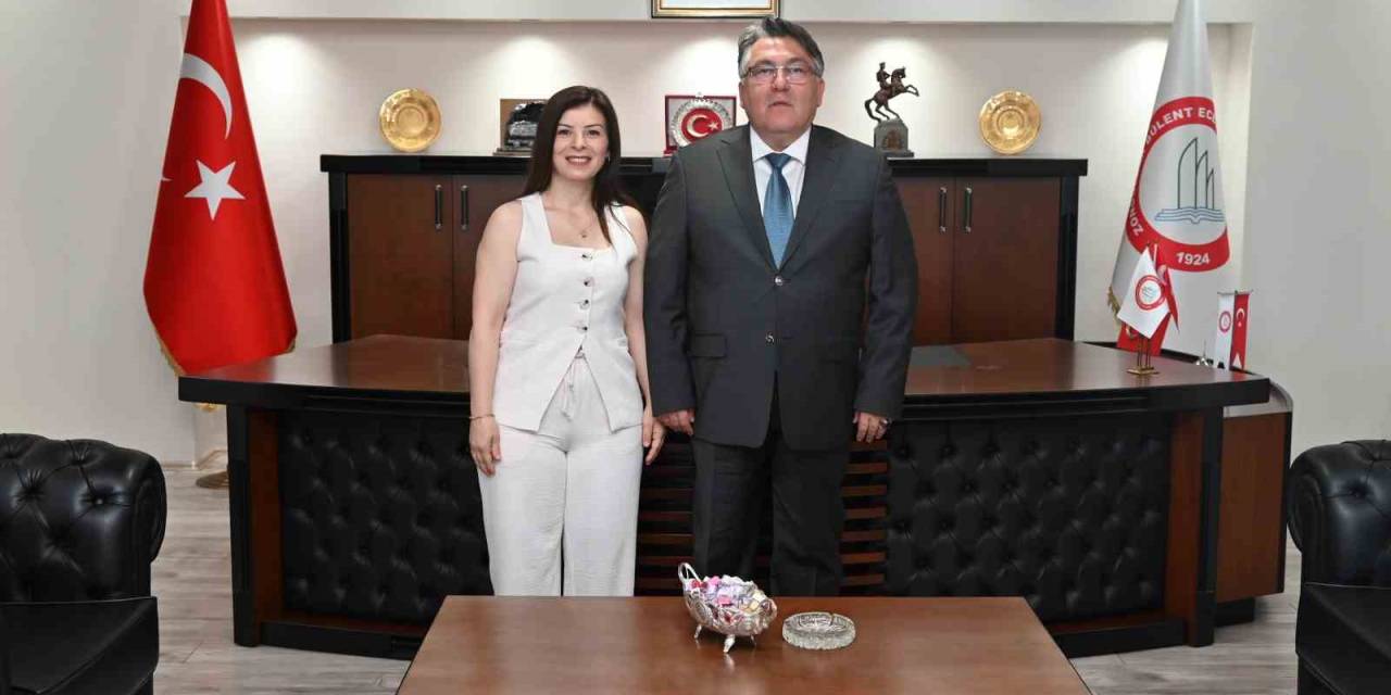 Zbeü Birincisinden Rektör Özölçer’e Ziyaret