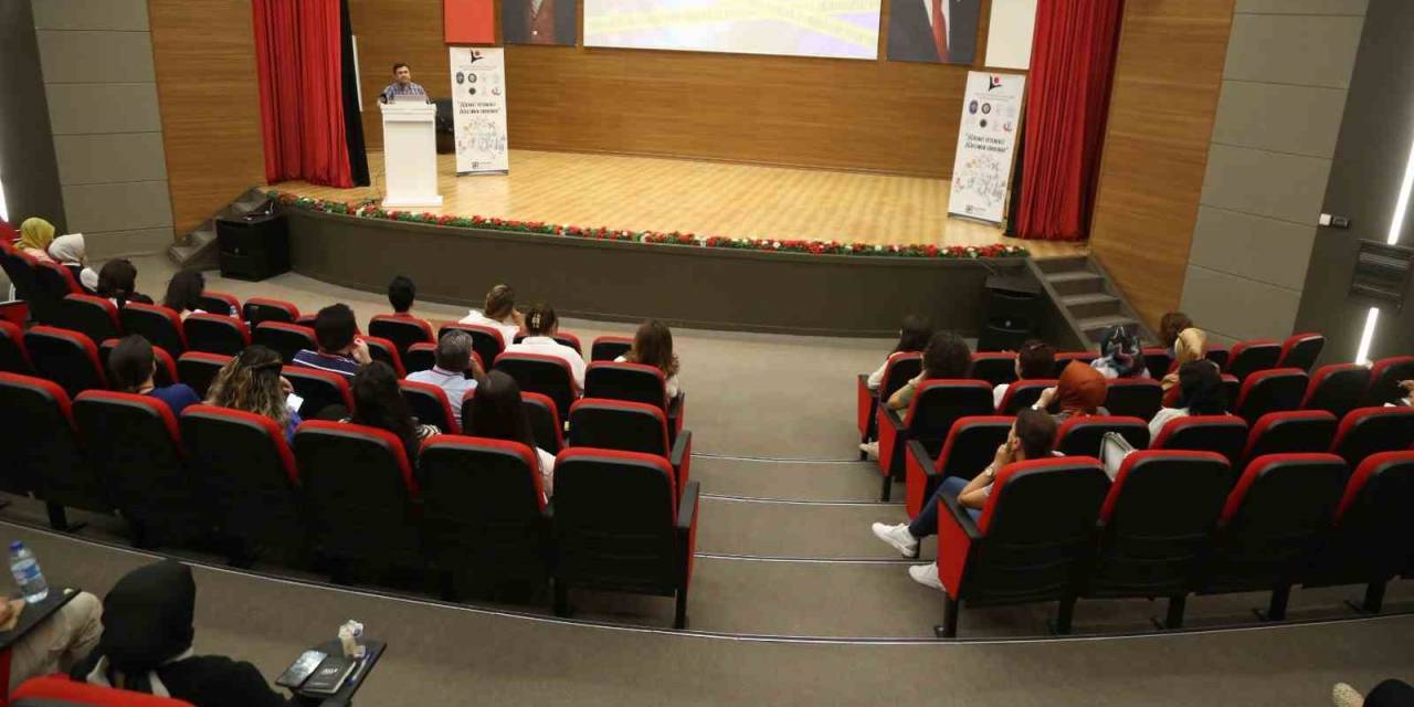 Melikgazi Belediyesi Üstün Yetenekli Öğrencilere Desteğini Sürdürüyor