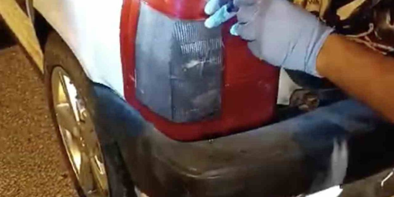 Uyuşturucuyu Stop Lambasına Saklayan Şahıslar Polisten Kaçamadı