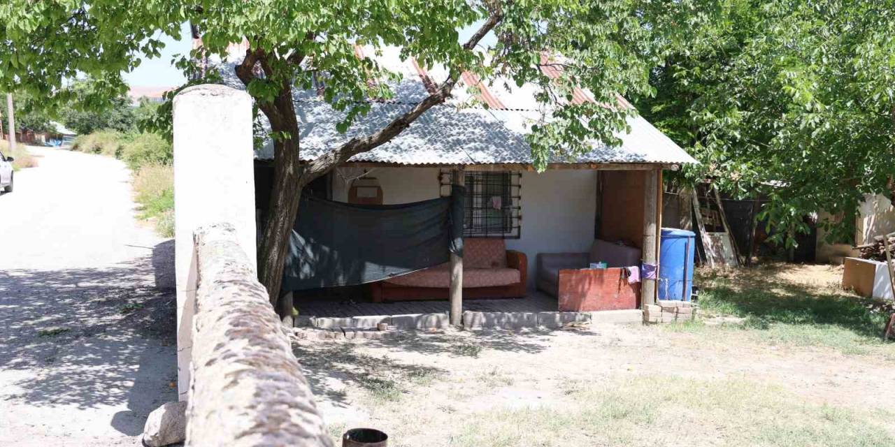 Önce Kız Arkadaşını Öldürdü, Ardından İntihar Etti