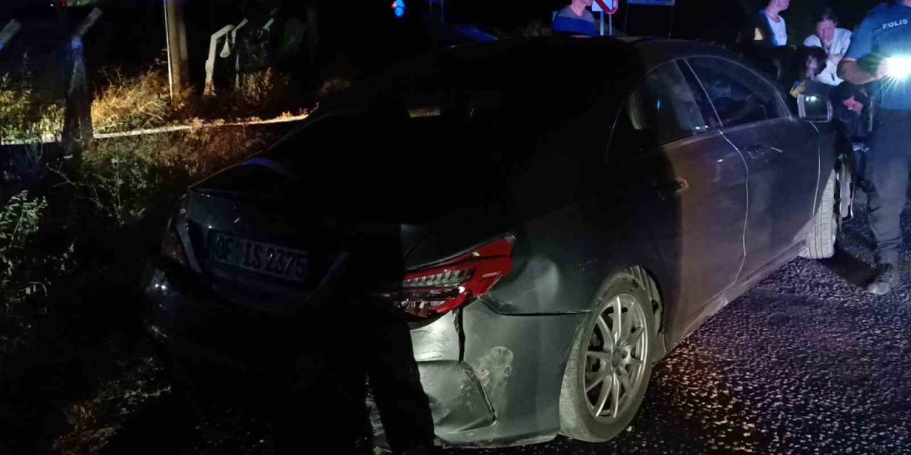 Çorum’da İki Otomobil Çarpıştı: 1’i Çocuk 4 Yaralı