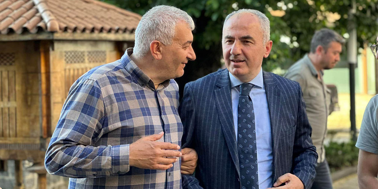 Rize Belediye Başkanı Metin, Fındıklı Belediye Başkanı Çervatoğlu’nu Ziyaret Etti