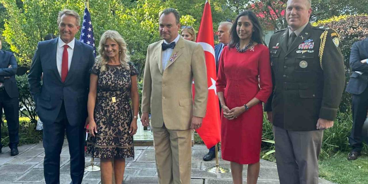 Abd’nin 248. Bağımsızlık Günü Kutlandı