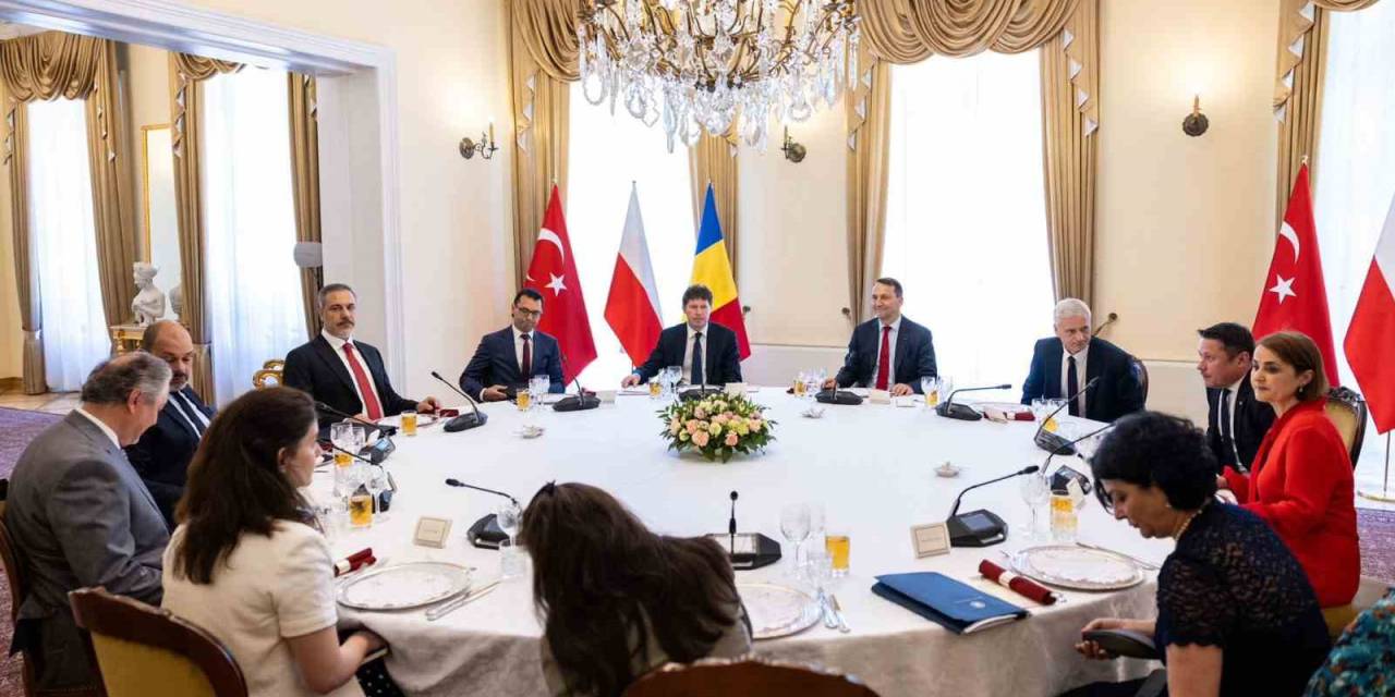 Bakan Fidan, Türkiye-polonya-romanya Üçlü İşbirliği Süreci Dışişleri Bakanları Toplantısı’na Katıldı