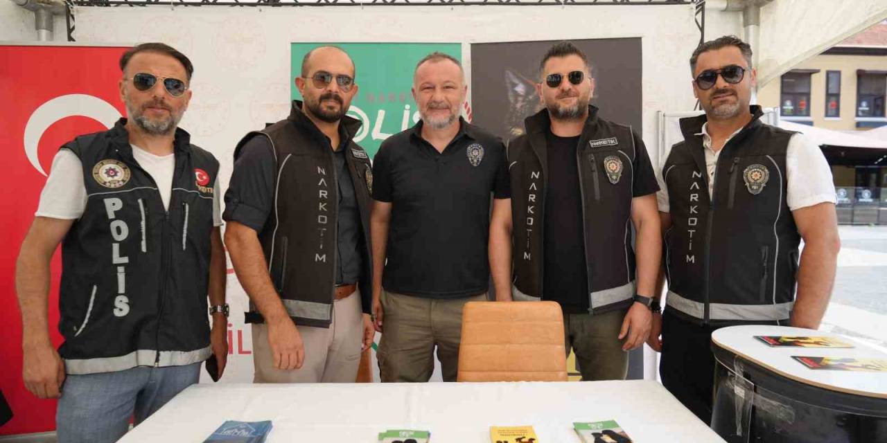 Samsun’da Vatandaşlar Uyuşturucuya Karşı Bilgilendirildi