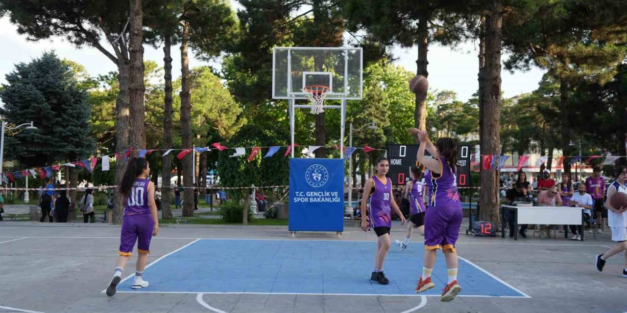 Erzincan’da "Sokaklar Bizim 3x3 Basketbol Gençlik Kupası" Başladı