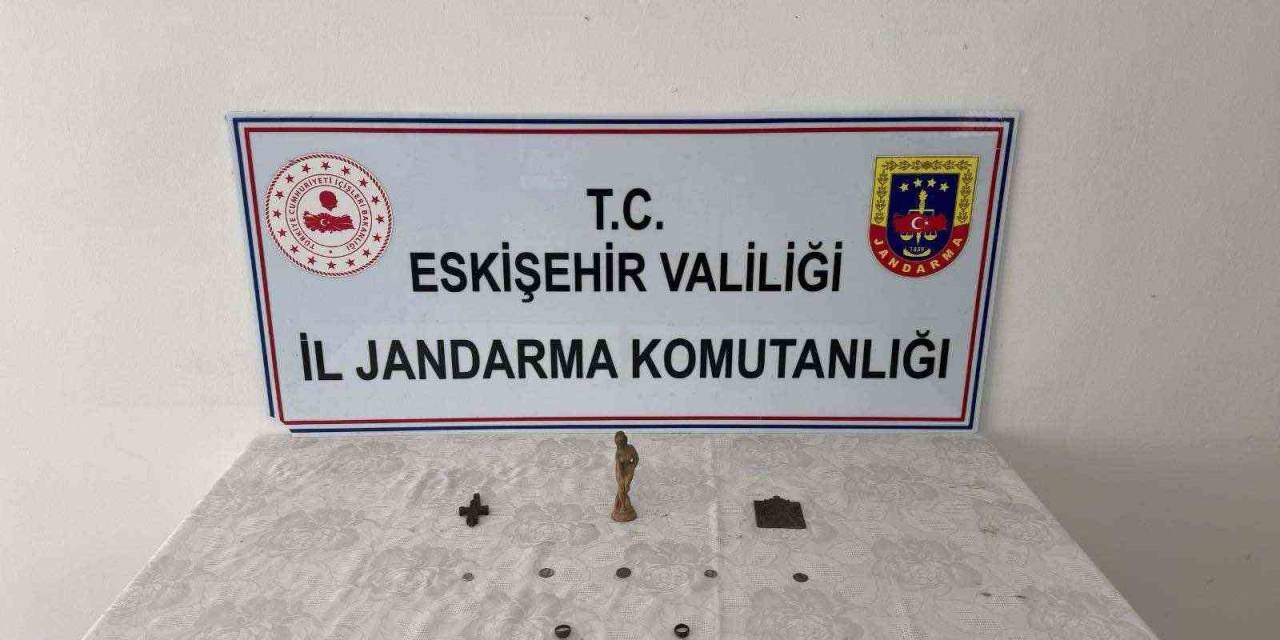 Tarihi Eser Satmaya Çalışan Şahıs Jandarmaya Yakalandı