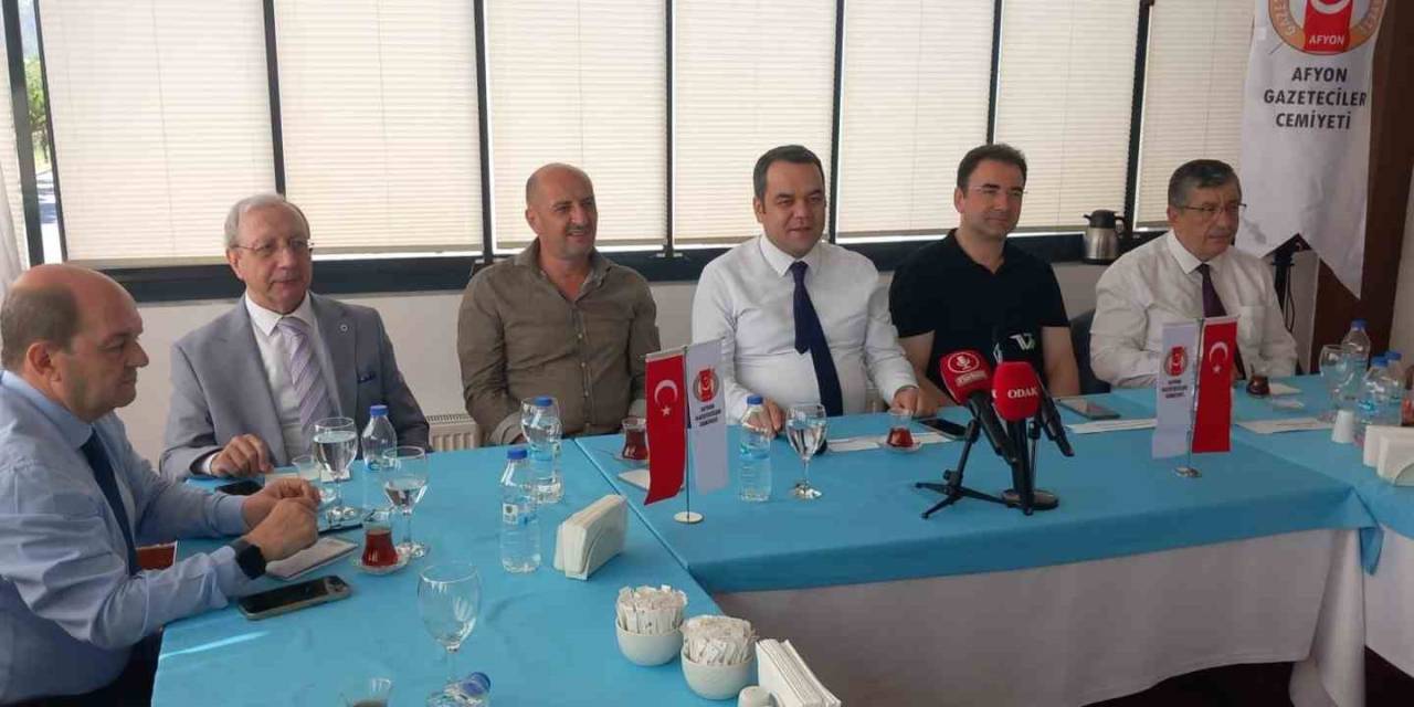 Agc Basın Mensuplarına Konut Ve İkramiye İçin Harekete Geçti