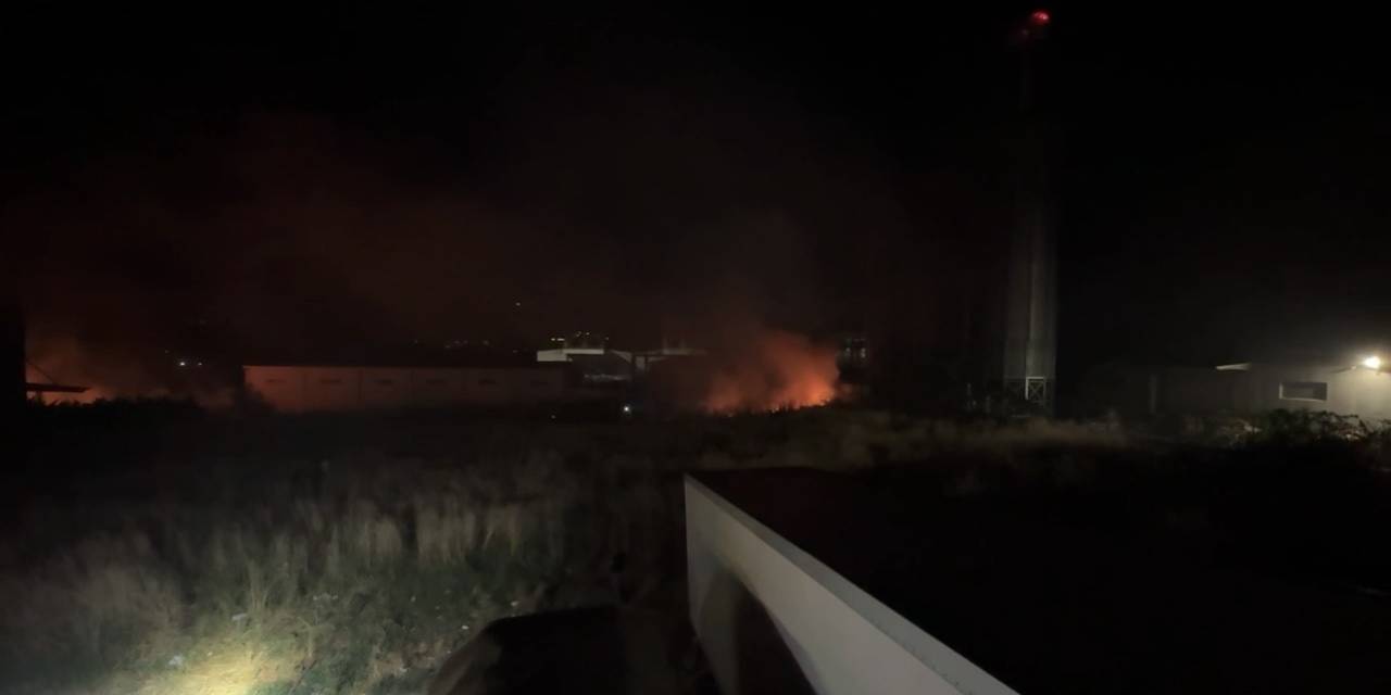 Tekirdağ’da Trafo Patlaması Sonucu Otluk Alanda Yangın Çıktı