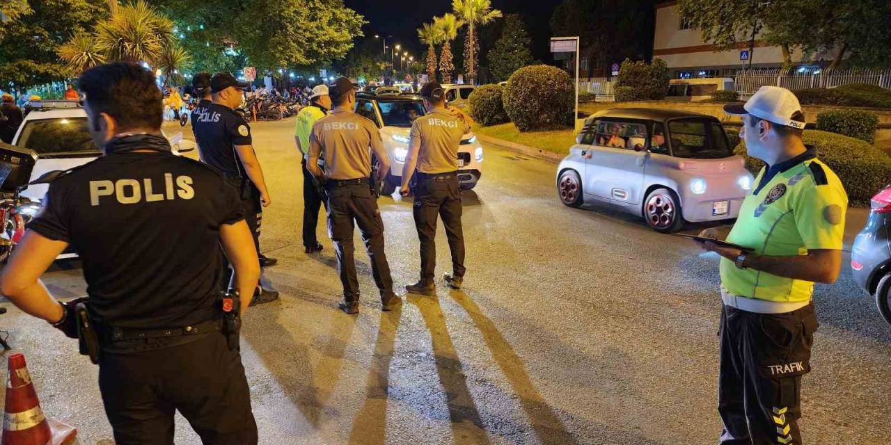 Karadeniz Ereğli’de Genel Asayiş Ve Trafik Uygulaması Yapıldı