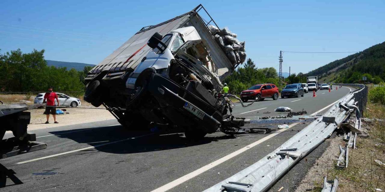 Meclis Üyesi Trafik Kazasında Hayatını Kaybetti