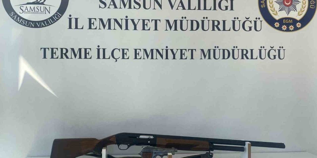 Samsun’da Kenevir Ve Ruhsatsız Tabanca Ele Geçirildi