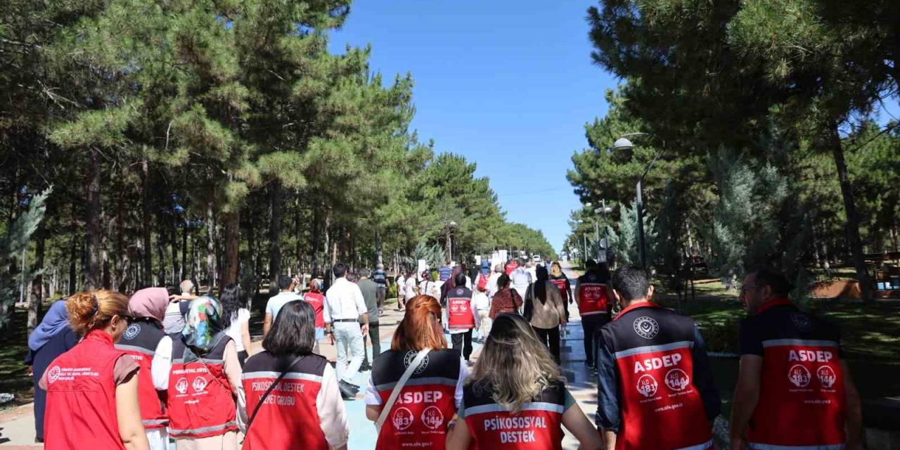 Elazığ’da “Çocuklara Verilecek En Güzel Hediye Ailedir” Etkinliği