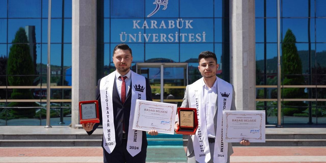 Suriyeli Kardeşler Mühendislik Fakültesini Dereceyle Bitirdi