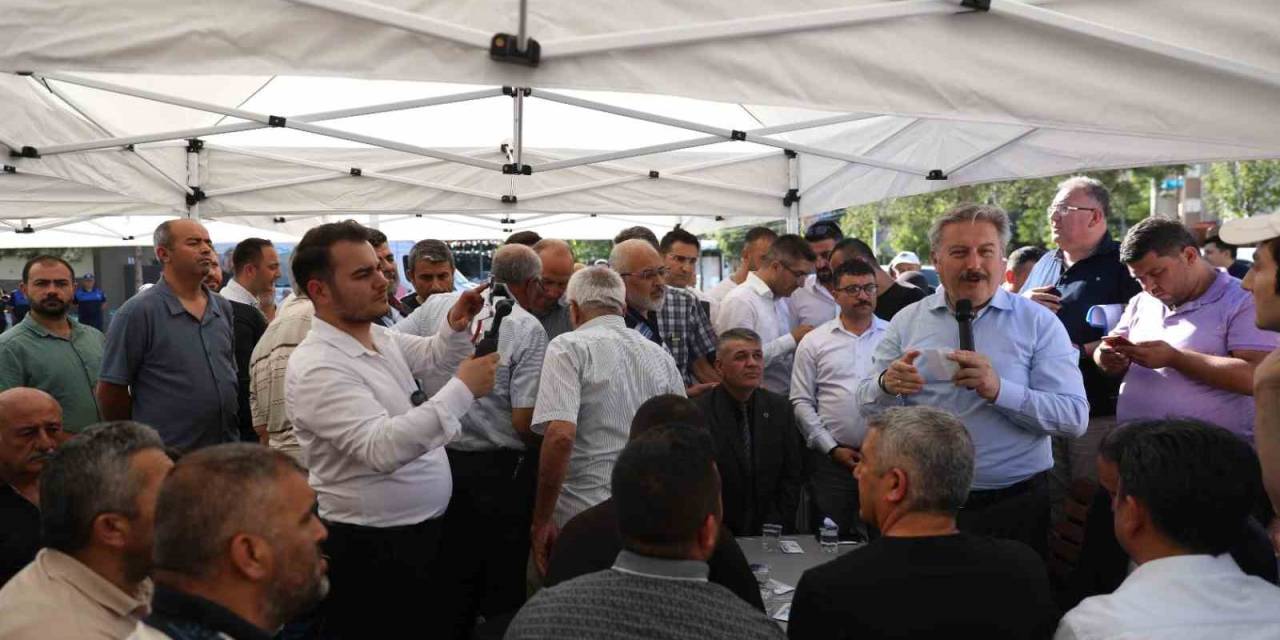 Mobil Başkan İlk Durağında Yoğun İlgiyle Karşılandı