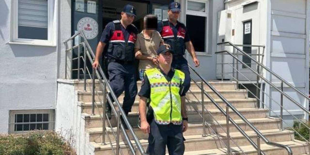 Yalova Ve İstanbul’da Hapis Cezaları Nedeniyle Aranan 2 Zanlı Yakalandı