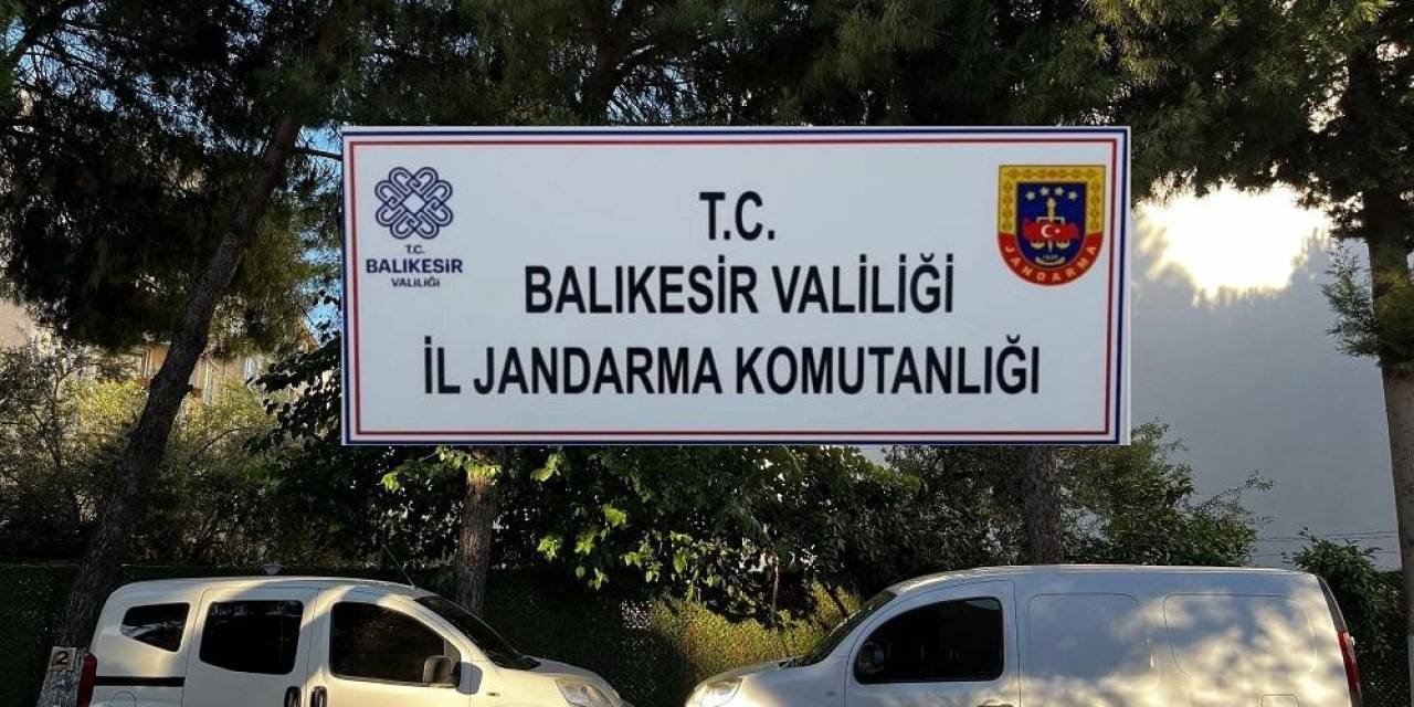 Edremit’te Düzensiz Göçmen Operasyonu