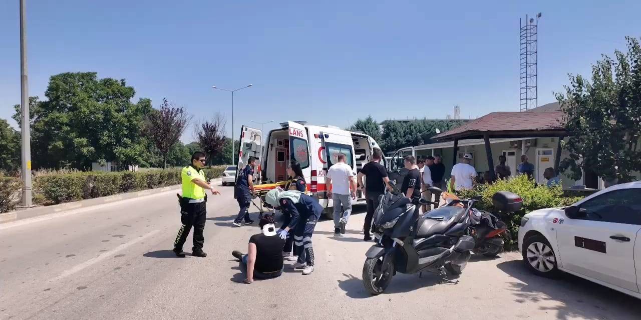 Bursa’da Motosikletler Kafa Kafaya Çarpıştı