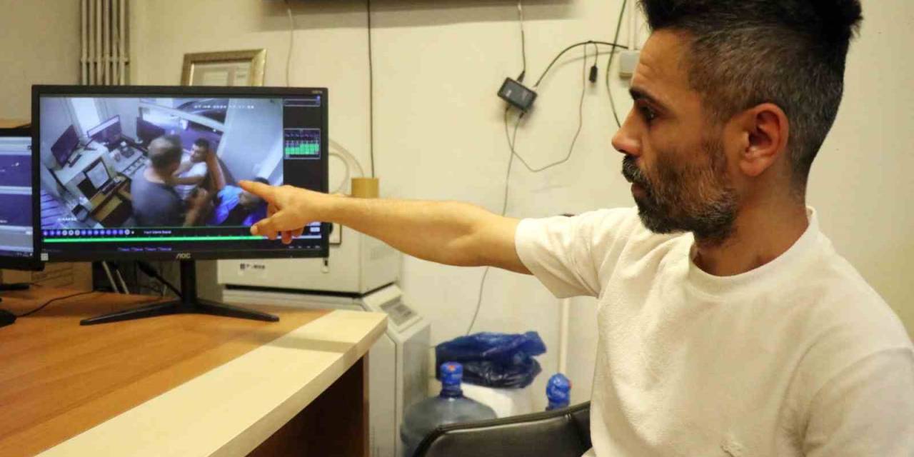 Şehrin Göbeğindeki Otoparkı Basıp Çalışanı Darp Ettiler: O Anlar Kamerada