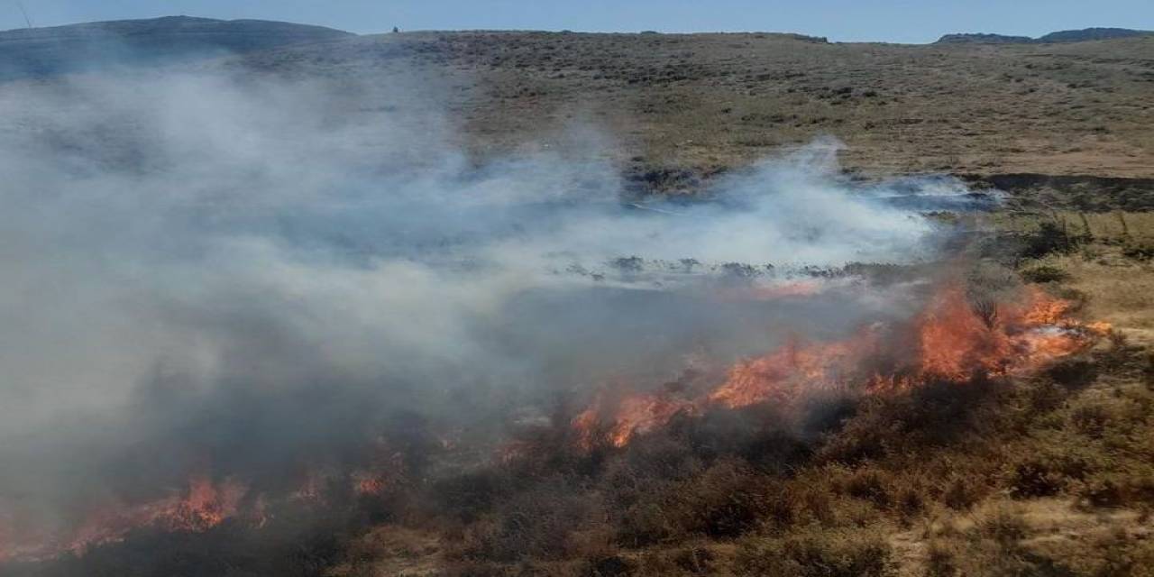 Söke’de Otluk Alandaki Yangın Söndürüldü