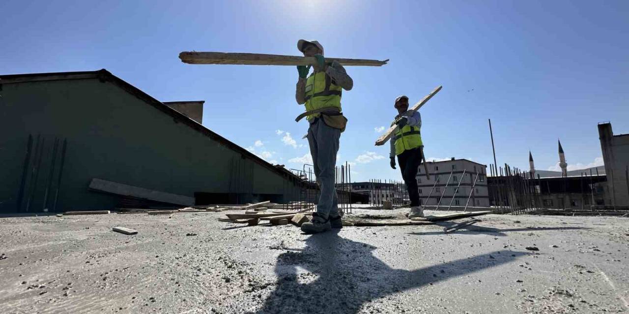 Kavurucu Sıcaklıklarda Ekmek Mücadelesi