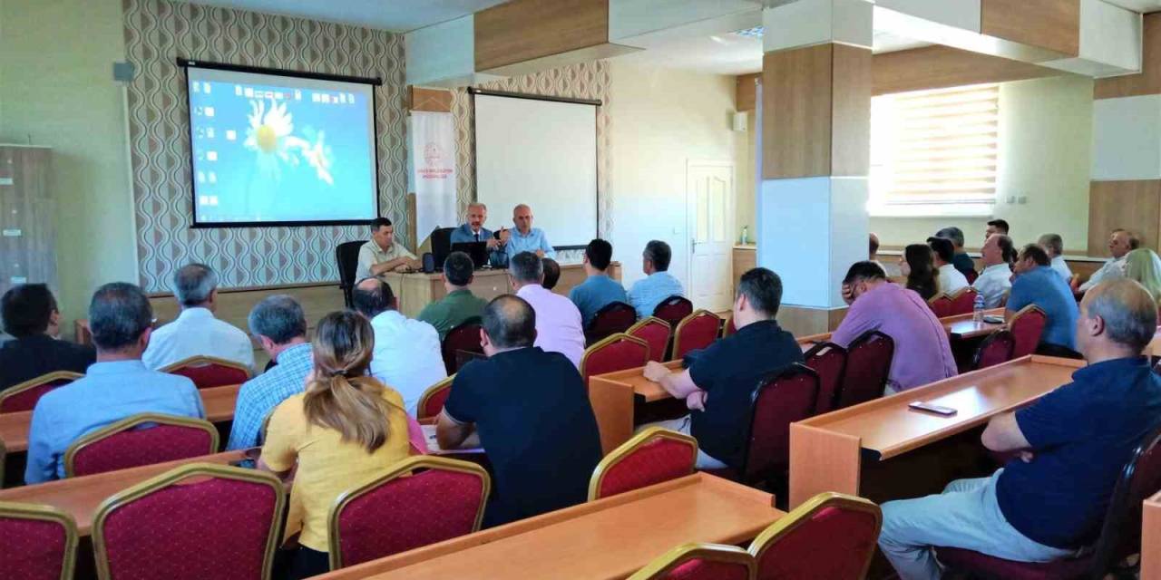 İl Milli Eğitim Müdürü Yener: “Öğretmenlerimizin Rehberliği Çok Önemli”