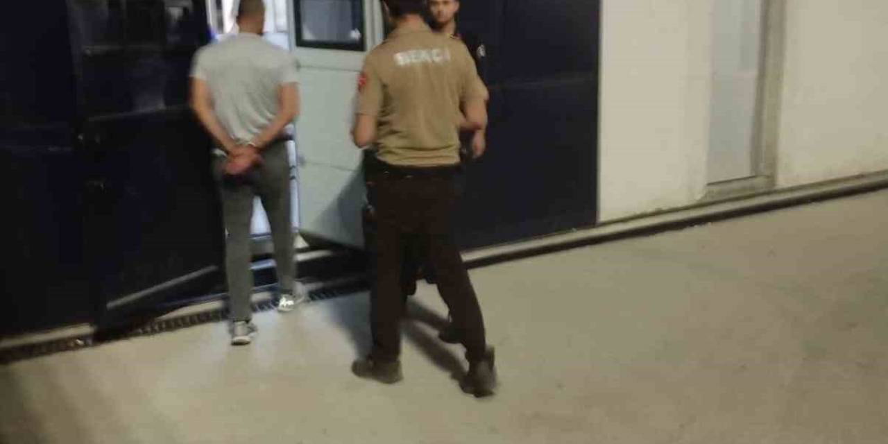 25 Yıl Hapis Cezasıyla Aranan Şahıs Sahte Kimlikle Yakalandı