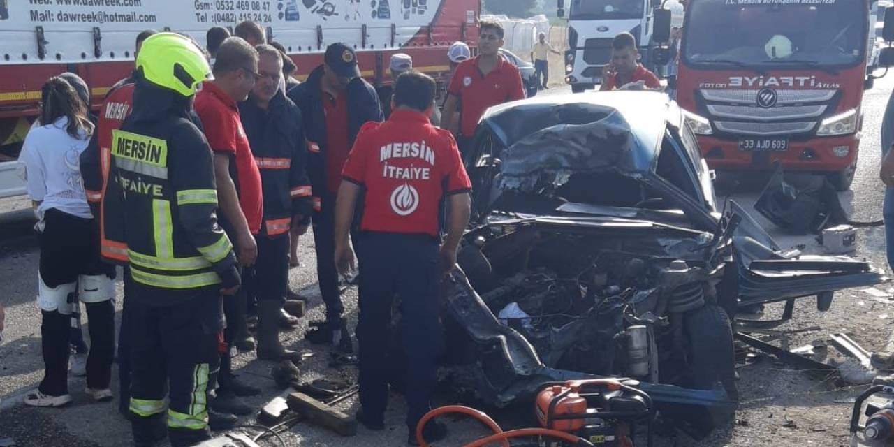 Mersin’de Otobüslerin Karıştığı Zincirleme Kaza: 2 Ölü, 35 Yaralı