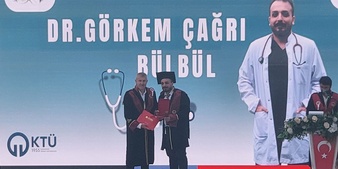 KTÜ Tıp Fakültesinde Acil Tıp Stajında En Başarılı İntern Doktor Dr. Görkem Çağrı Bülbül Oldu!