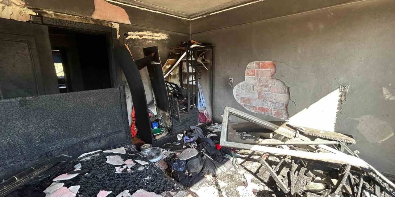 İzmir’deki Orman Yangınında Alevlerin Evlere Yaklaştığı Anlar Kamerada